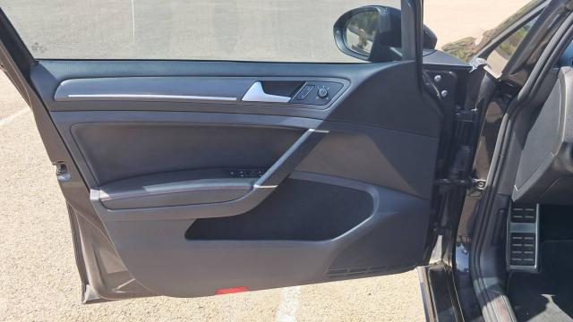 Volkswagen Golf image 6
