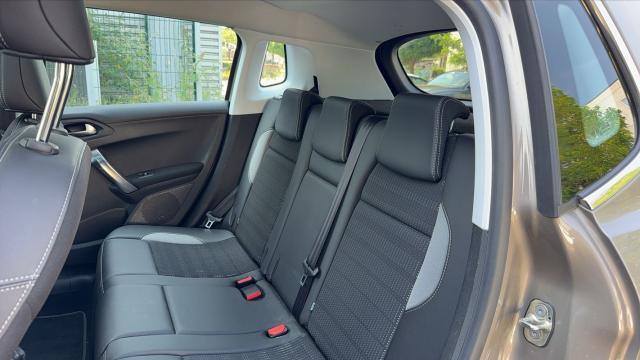Peugeot 2008 image 8
