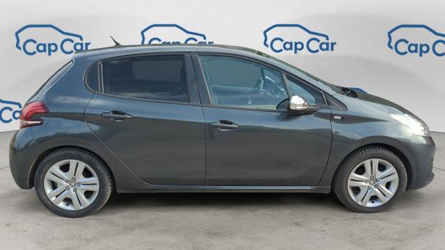 Peugeot 208 image 6