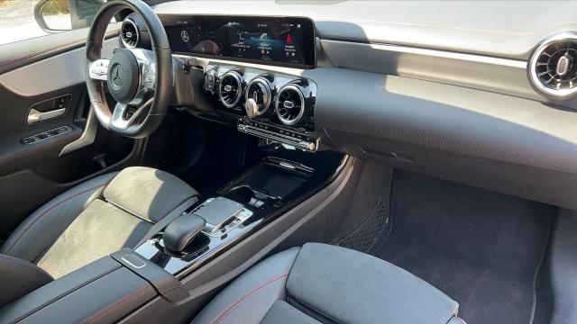 Mercedes Benz Cla Shooting Brake image 9