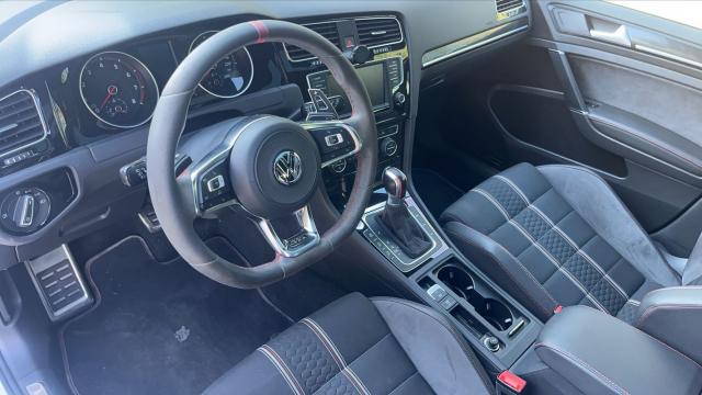 Volkswagen Golf image 8