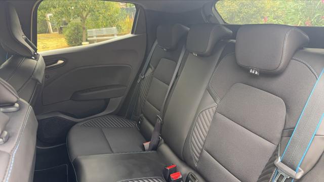 Renault Clio image 2