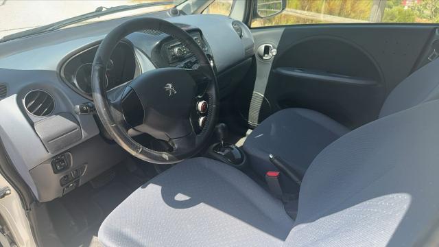Peugeot Ion image 1