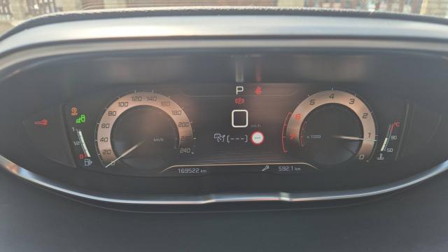 Peugeot 5008 image 6