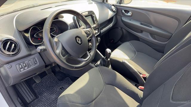 Renault Clio image 6