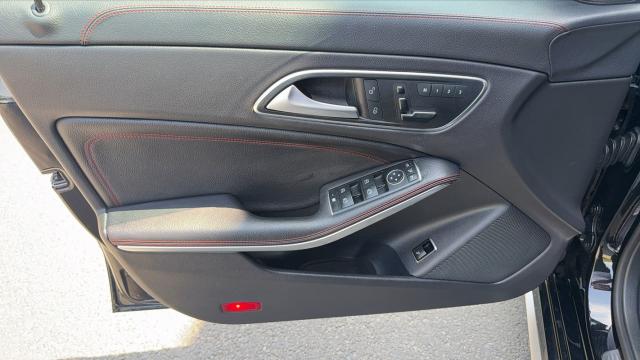 Mercedes Benz Classe Cla image 1