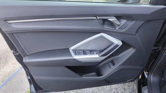 Audi Q3 image 6