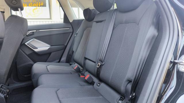 Audi Q3 image 5