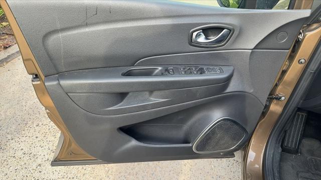 Renault Captur image 8