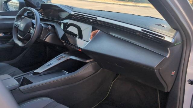 Peugeot 308 image 8