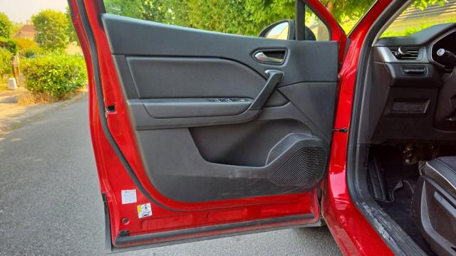 Renault Captur image 6