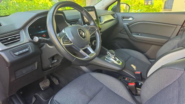 Renault Captur image 2