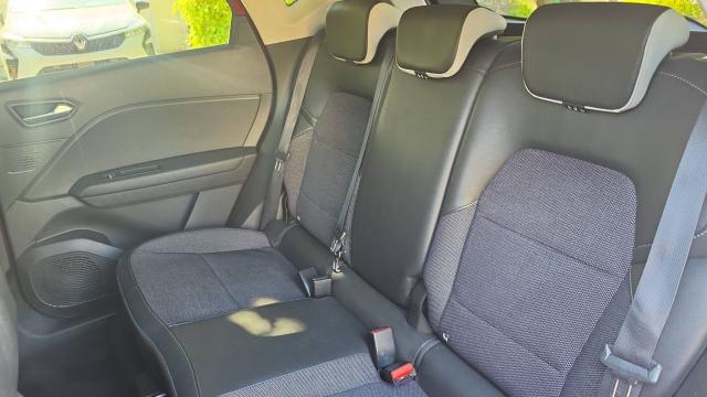 Renault Captur image 9