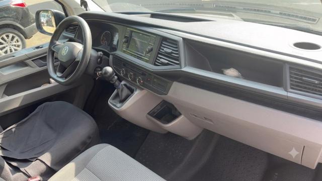 Volkswagen Transporter image 7