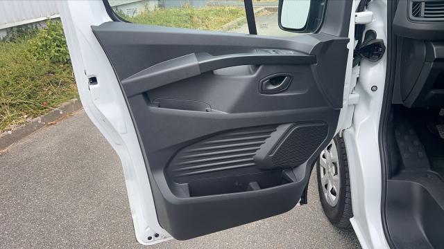 Renault Trafic image 8