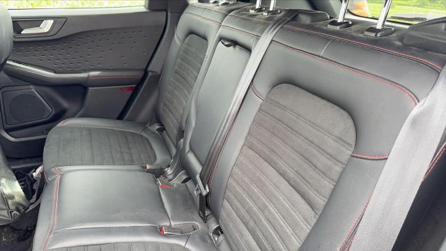 Ford Kuga image 3
