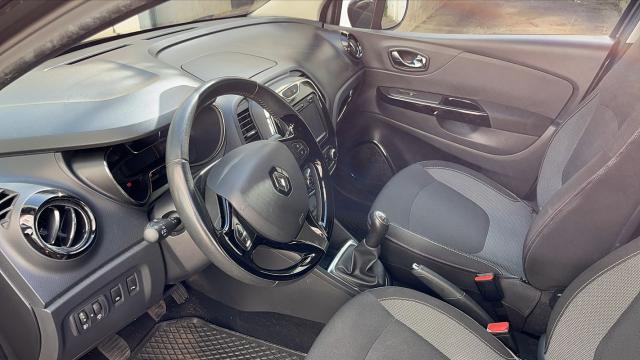Renault Captur image 1