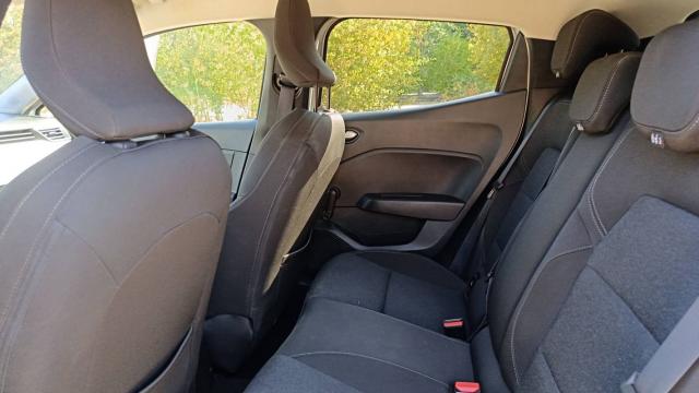 Renault Clio image 7