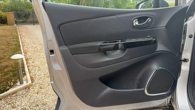 Renault Captur image 3