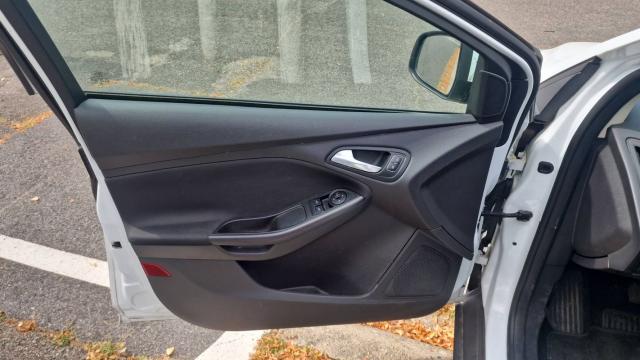 Ford Focus image 7