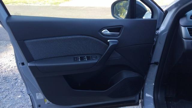 Renault Captur image 8