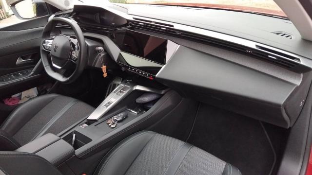 Peugeot 308 image 9