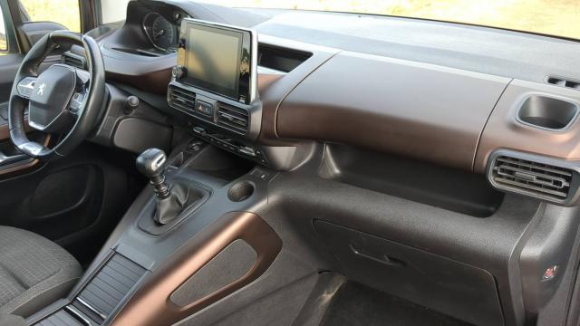 Peugeot Rifter image 6