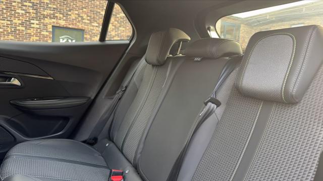 Peugeot 2008 image 7