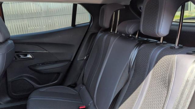 Peugeot 2008 image 3