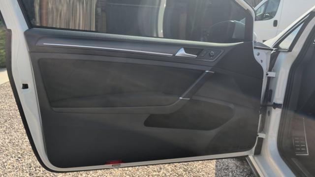 Volkswagen Golf image 5