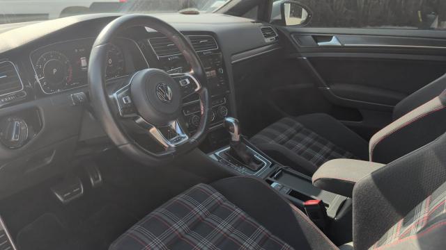 Volkswagen Golf image 1