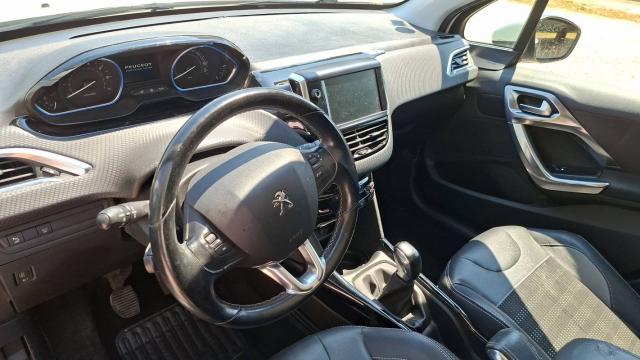 Peugeot 2008 image 7