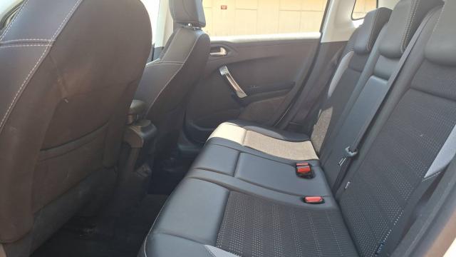 Peugeot 2008 image 9