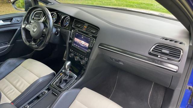 Volkswagen Golf image 6