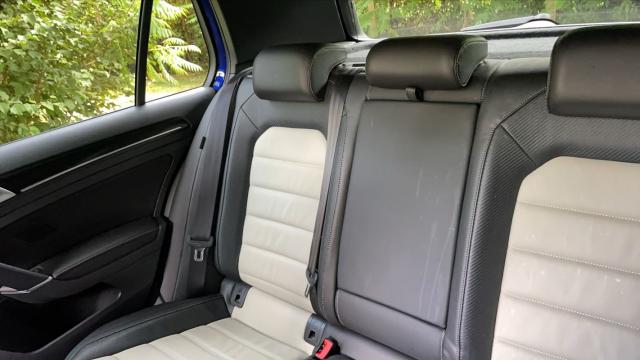 Volkswagen Golf image 9