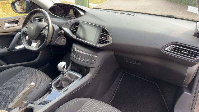 Peugeot 308 image 6