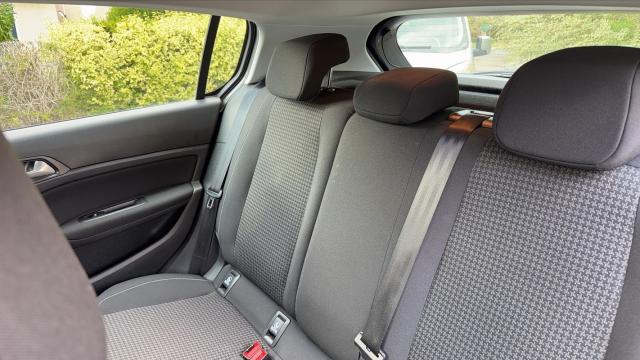 Peugeot 308 image 7