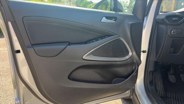 Opel Crossland image 6