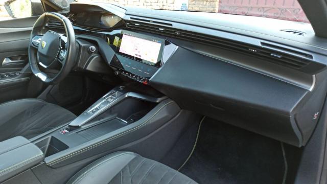 Peugeot 308 image 1