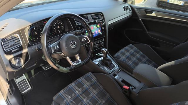 Volkswagen Golf image 6