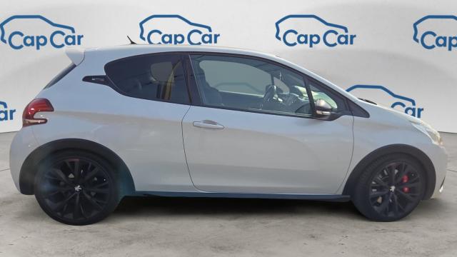 Peugeot 208 image 6