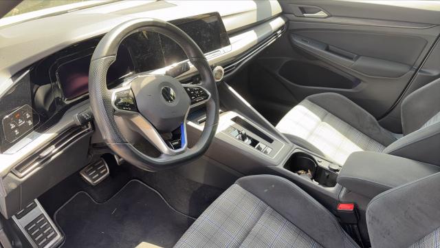 Volkswagen Golf image 6