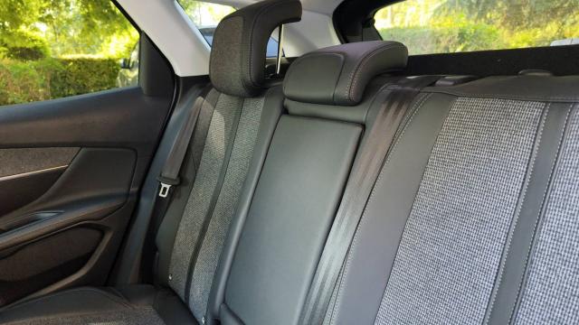 Peugeot 3008 image 1