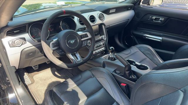 Ford Mustang image 5
