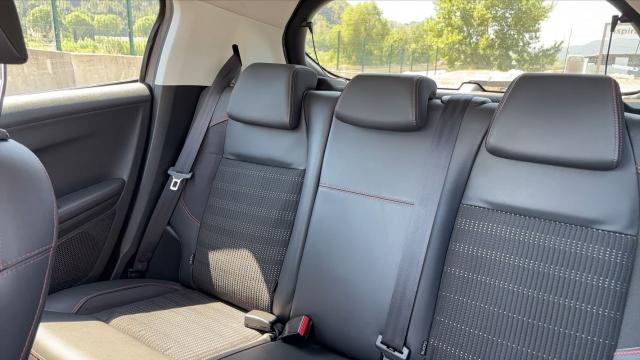 Peugeot 208 image 2