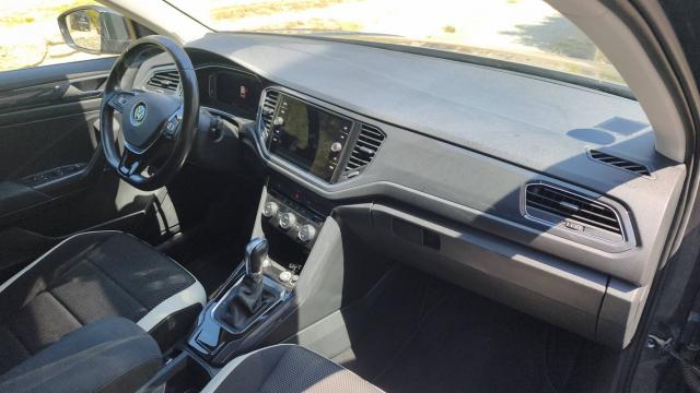 Volkswagen T-Roc image 6