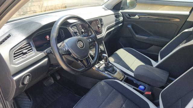 Volkswagen T-Roc image 2