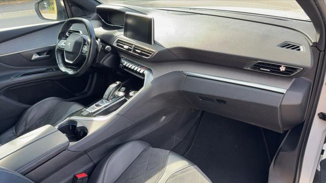 Peugeot 5008 image 9