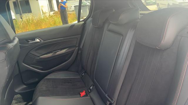 Peugeot 308 image 9