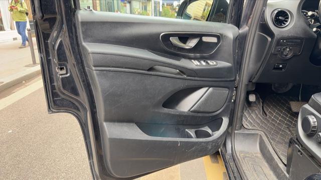 Mercedes Benz Vito image 2